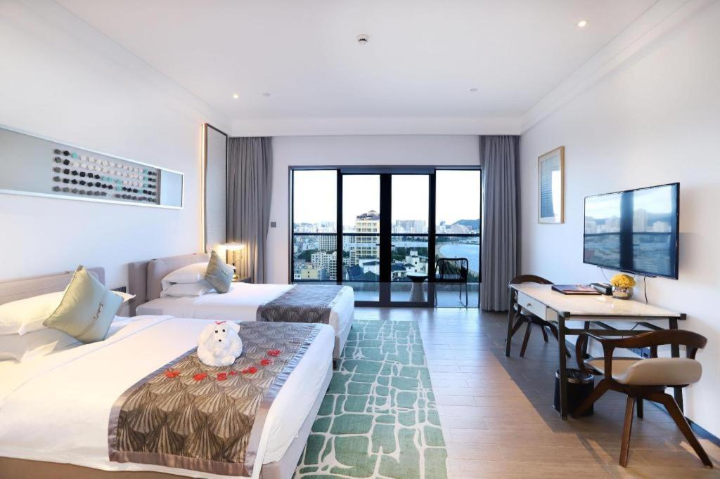 Rock Platinum Sea View Hotel Sanya Dış mekan fotoğraf