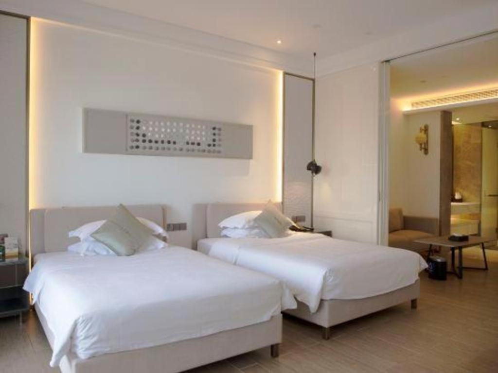 Rock Platinum Sea View Hotel Sanya Dış mekan fotoğraf