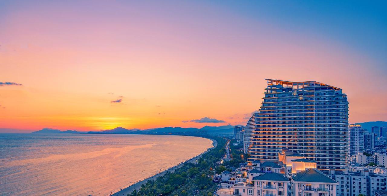 Rock Platinum Sea View Hotel Sanya Dış mekan fotoğraf